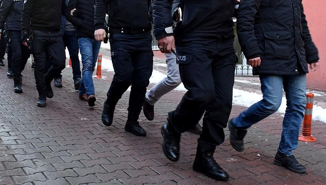 Manisa ve İzmir’de suç örgütüne operasyon: 38 gözaltı