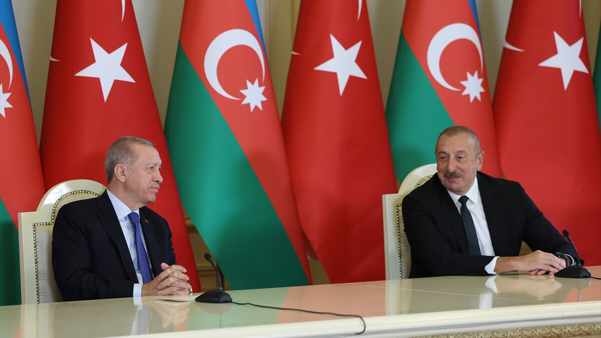 İlham Aliyev’den Cumhurbaşkanı Erdoğan’a: ‘Azerbaycan halkı seçimlerdeki zaferinize çok sevindi’