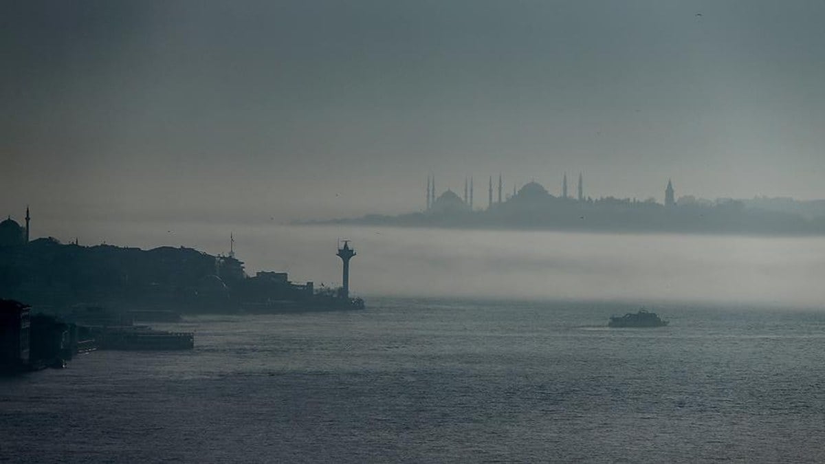 İstanbul’da sis nedeniyle vapur seferleri iptal edildi