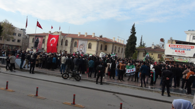 Esed rejiminin devrilmesi Türkiye’de de sevinçle karşılandı