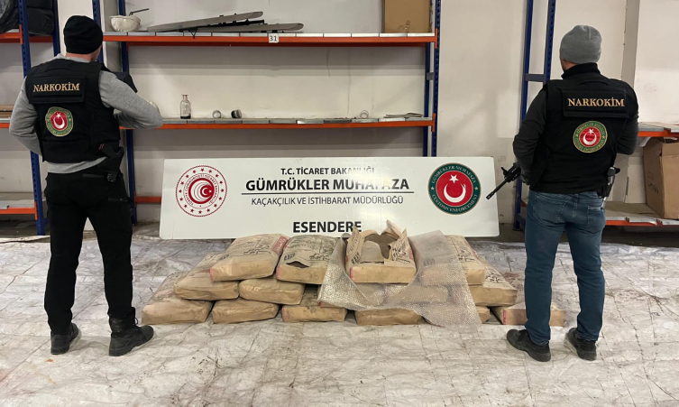 İpsala ve Esendere gümrük kapılarında 493 kilogram uyuşturucu ele geçirildi