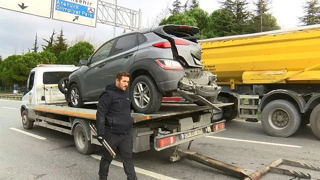 İstanbul’da zincirleme trafik kazası: 4’ü çocuk 8 yaralı