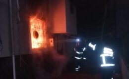 Adana’da iki evde yangın çıktı