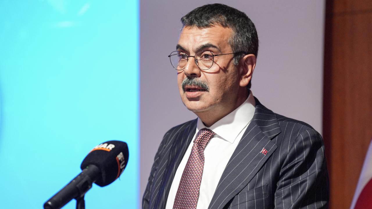 Bakan Tekin: Mülakatta notun değiştirildiğine dair bir belge yok