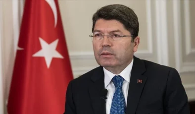 Demokrasi tarihimizin kara lekesi 28 Şubat post modern darbesini unutturmayacağız