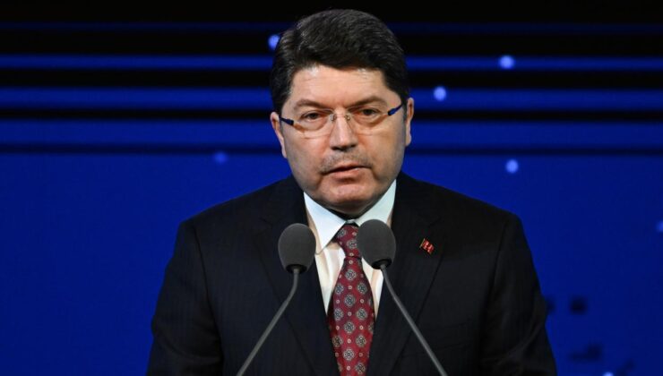 Bakan Tunç: Milletimizin tahammül sınırlarını aşan bu vandallık, asla kabul edilemez