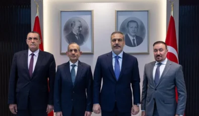 Dışişleri Bakanı Fidan, Irak Türkmen Cephesi Başkanı Turan’ı kabul etti
