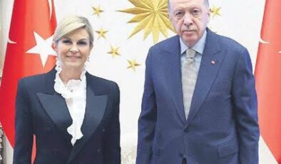Miçotakis’e yaş günü tebriği