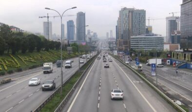 İstanbul’da bazı yollar trafiğe kapatıldı