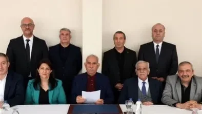 Terör örgütü PKK’dan yeni karar: Abdullah Öcalan’ın çağrısına katılıyoruz, ateşkes ilan ediyoruz!