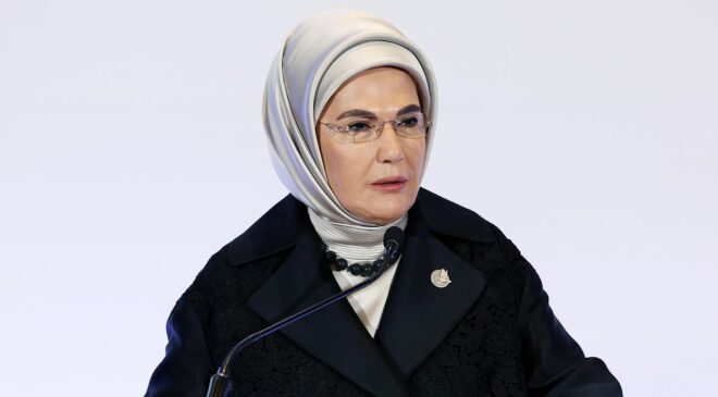 Emine Erdoğan, Türk Kızılay’a kurban bağışında bulundu