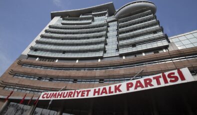 CHP’nin İstanbul kongresi iptal edildi