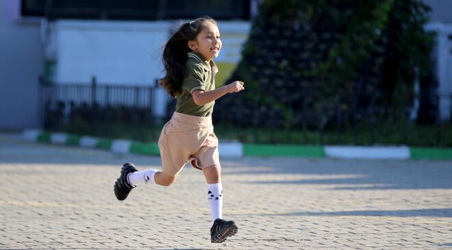 İstanbuldaki okullarda pazartesi dersler 10.00da başlayacak