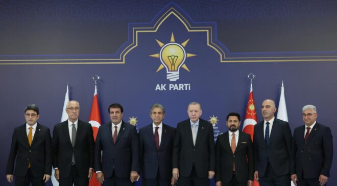7 isim daha AK Parti’ye katıldı
