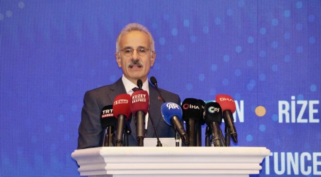 Bakan Uraloğlu: İstanbulluların verilerini yurt dışına çıkarmışlar