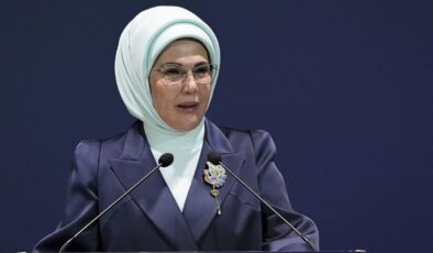 Emine Erdoğan’da yeni yıl mesajı