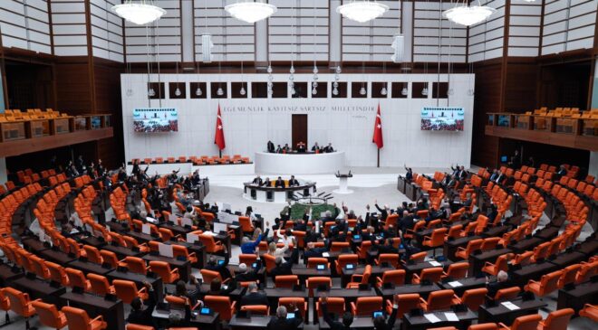 TBMMde 40 günlük bütçe maratonu tamamlandı: 240 saatlik mesai