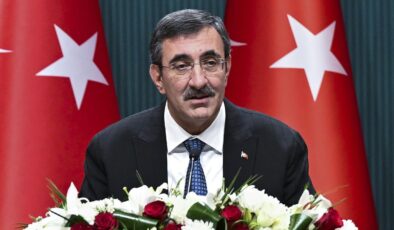 Cevdet Yılmaz: Mazlumlara İstanbul’dan yüz binlerce selam