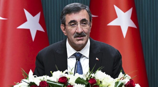 Cevdet Yılmaz: Mazlumlara İstanbul’dan yüz binlerce selam