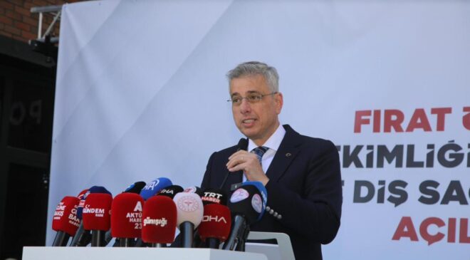 Bakan Memişoğlu: 1,5 milyonluk sağlık ordumuzla, günlük 3 milyondan fazla muayene ve sağlık hizmeti sunuyoruz