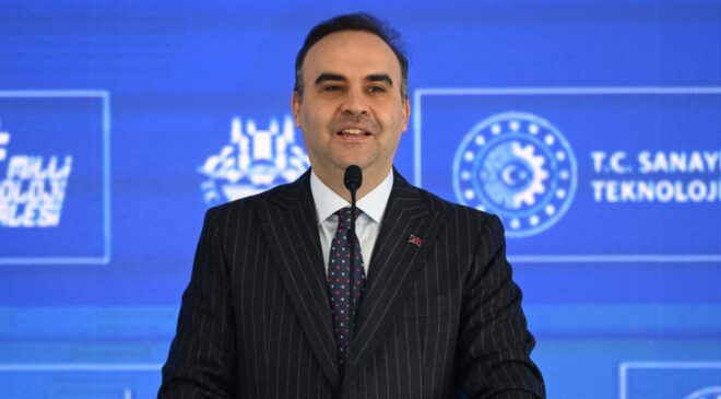 Bakan Kacır: Sanayi katma değerini 246 milyar dolara yükselttik