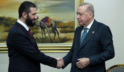 Burhanettin Duran’dan ‘Barışın Anahtarı Türkiye’ paylaşımı