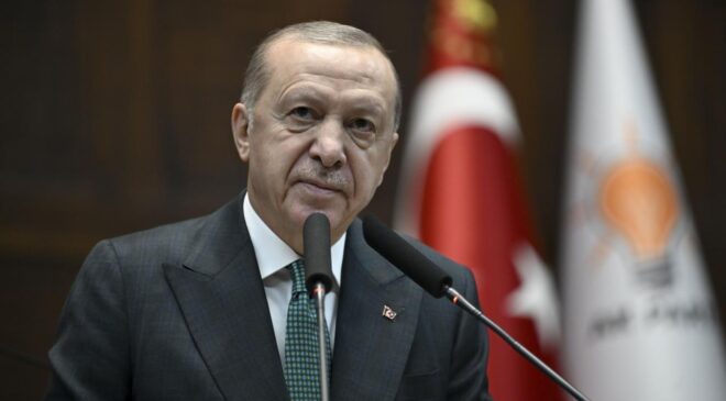 Cumhurbaşkanı Erdoğan, 1. Lig’e yükselen Batman Petrolspor’u tebrik etti