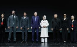 Cumhurbaşkanı Erdoğan, Bir Adam Yaratmak filminin galasına katıldı