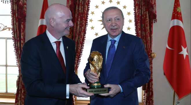 Cumhurbaşkanı Erdoğan FIFA Başkanı Infantino’yu kabul etti