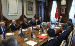 Cumhurbaşkanı Erdoğan, Türk Demokrasi Vakfı heyetini kabul etti