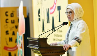 Emine Erdoğan’dan Rami Çocuk ve Sanat Bienali’ne ilişkin paylaşım