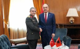 Orgeneral Bayraktaroğlu Arnavutluk’ta temaslarda bulundu