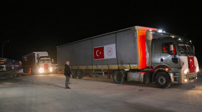 Türkiye’den İran’a 6 tırlık tıbbi yardım yola çıkıyor