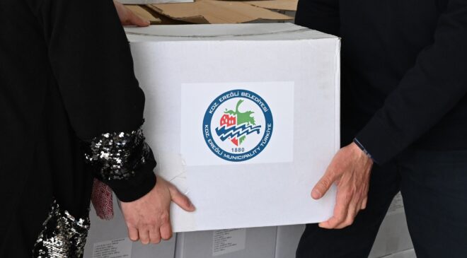 KDZ.EREĞLİ BELEDİYESİ, BAYRAM ÖNCESİ BİN AİLEYE GIDA YARDIMINDA BULUNUYOR