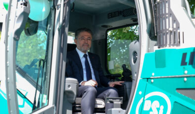 Bakan Yumaklı: DSİ, Türkiye’nin en büyük makine parkını yönetiyor