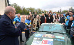 Cumhurbaşkanı Erdoğan, DoğuBatı Dostluk ve İpek Yolu Rallisi grubunu uğurladı