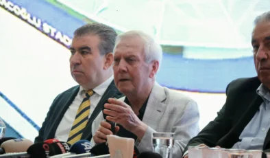 Aziz Yıldırım’dan Fenerbahçe’ye çifte bomba: İmzalar için gün sayılıyor
