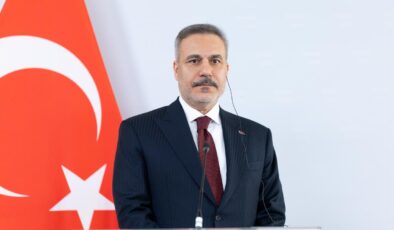 Bakan Fidan Yunan mevkidaşı ile görüştü