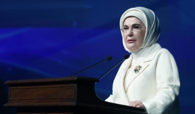 Emine Erdoğan: Sıfır Atık Forumu’nu tarihi bir buluşma olarak görüyoruz