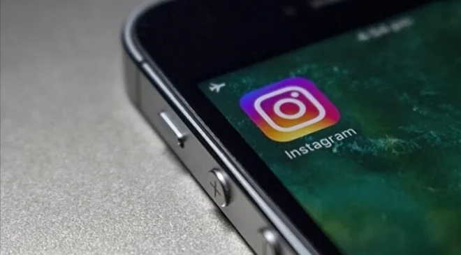 Meta’nın yapay zekası Instagram hesaplarını ele geçirdi!
