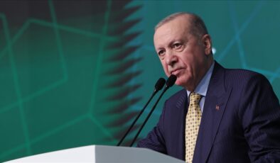 Ömrünü Vatanı’na Milletine Hizmet İçin Harcayan Tek Lider Gezicilerin “Buraya Uçak İnmez” Dediği Havalimanımız, Dün 1.730 Uçak Trafiğiyle Rekor Kırdı.