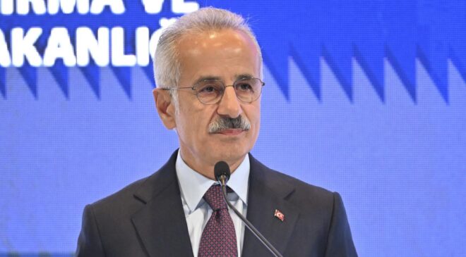 Bakan Uraloğlu: Trabzon’da raylı sistem projesinin temeli eylülde atılacak