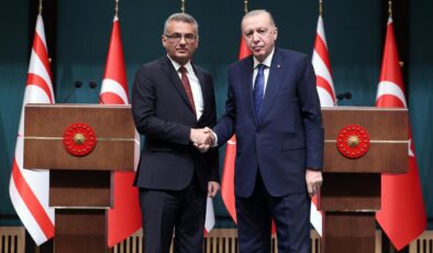 Cumhurbaşkanı Erdoğan, KKTC Cumhurbaşkanı Erhürman ve KKTC Başbakanı Üstel ile görüştü