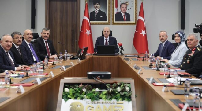 TBMM Başkanı Kurtulmuş ve Bakan Çiftçi, 81 il valisiyle toplantı yaptı