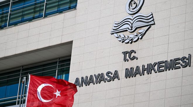 AYM’den Yeni Partiye isim savunması için 1 ay süre