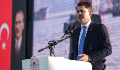 Bakan Kurum: 16 milyon metreküp dip çamurunu 3 yılda Fethiye Körfezi’nden çıkaracağız