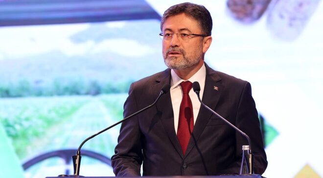 Bakan Yumaklı: Bu yıl buğday ve arpa üretiminde rekor bekliyoruz