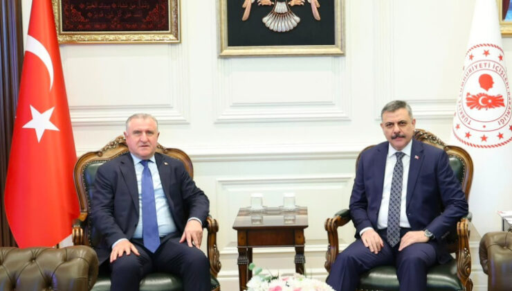 Bakanlar Çiftçi ve Bak valilerle ‘Yurt Güvenliği’ toplantısına katıldı