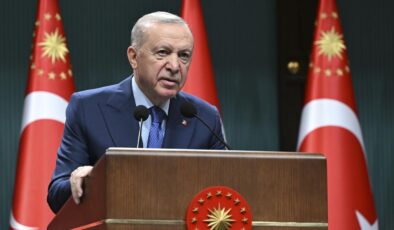 Cumhurbaşkanı Erdoğan: Bizi yolumuzdan döndüremezler