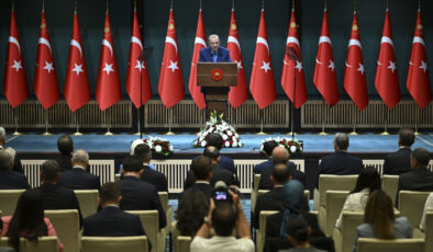 Cumhurbaşkanı Erdoğan: Her kim milletin hakkına el uzatırsa karşısında bizi bulur